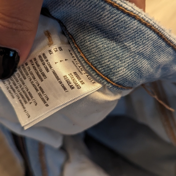 American Eagle Ripped Mom Jeans - Picture 3 of 4